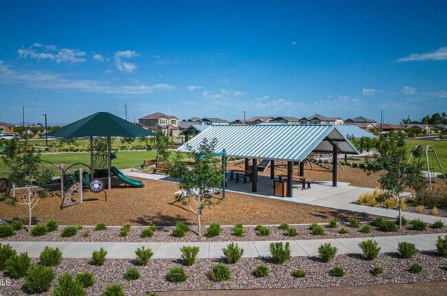 Building Photo - 2357 E Citadel Dr