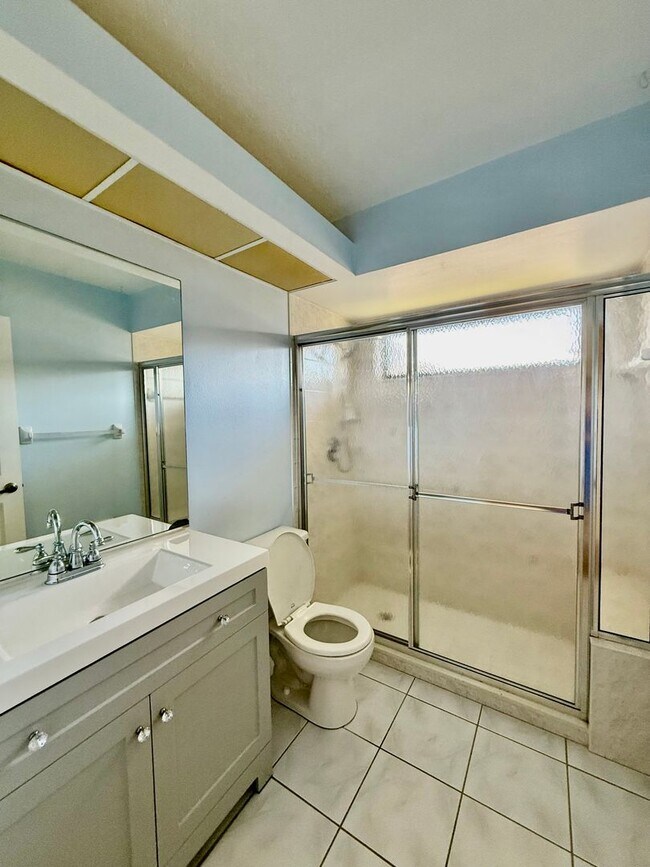 Building Photo - Annual Rental