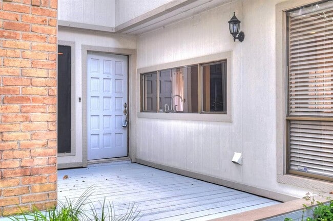 Building Photo - 16718 Galewood Way
