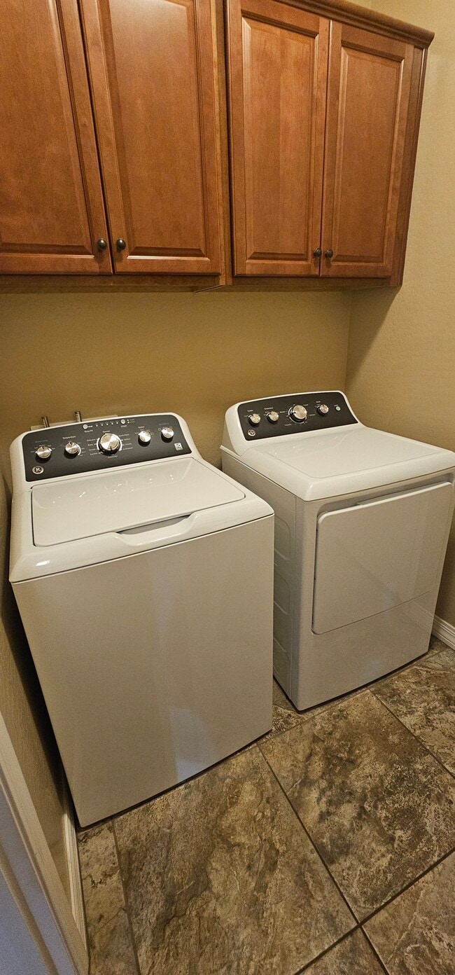 Building Photo - Welton Place