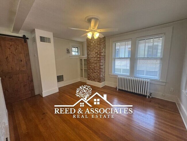 Building Photo - Spacious: 3 Bedroom in Colonial - Yorkshire!