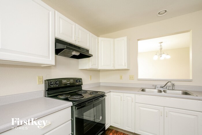Building Photo - 11145 Clearspring Way