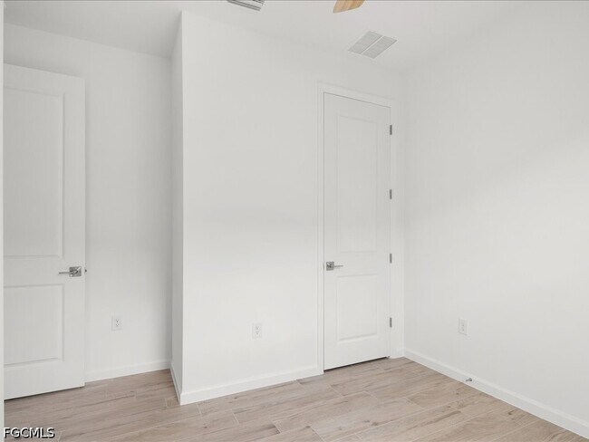 Building Photo - 18262 Parksville Dr