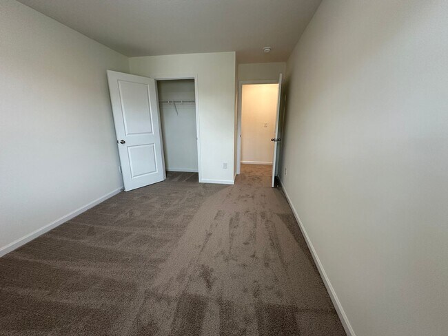 Building Photo - Luxury New Construction | 3BR + Loft + 2-Car Garage in the Heart of Maryville