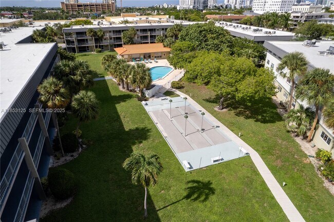 Building Photo - 300 Layne Blvd