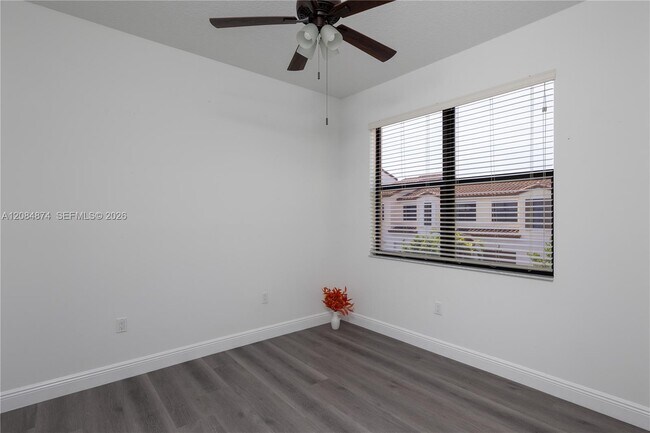 Building Photo - 20981 NW 1st Ct