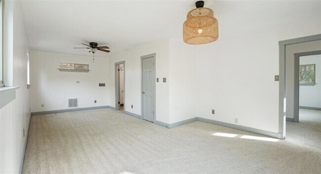Building Photo - 13918 Hummingbird Ln