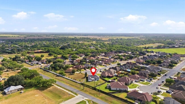 Building Photo - 16584 Barnes Ct