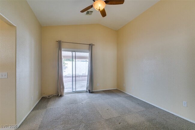 Building Photo - 744 Gritty Garnet Ave