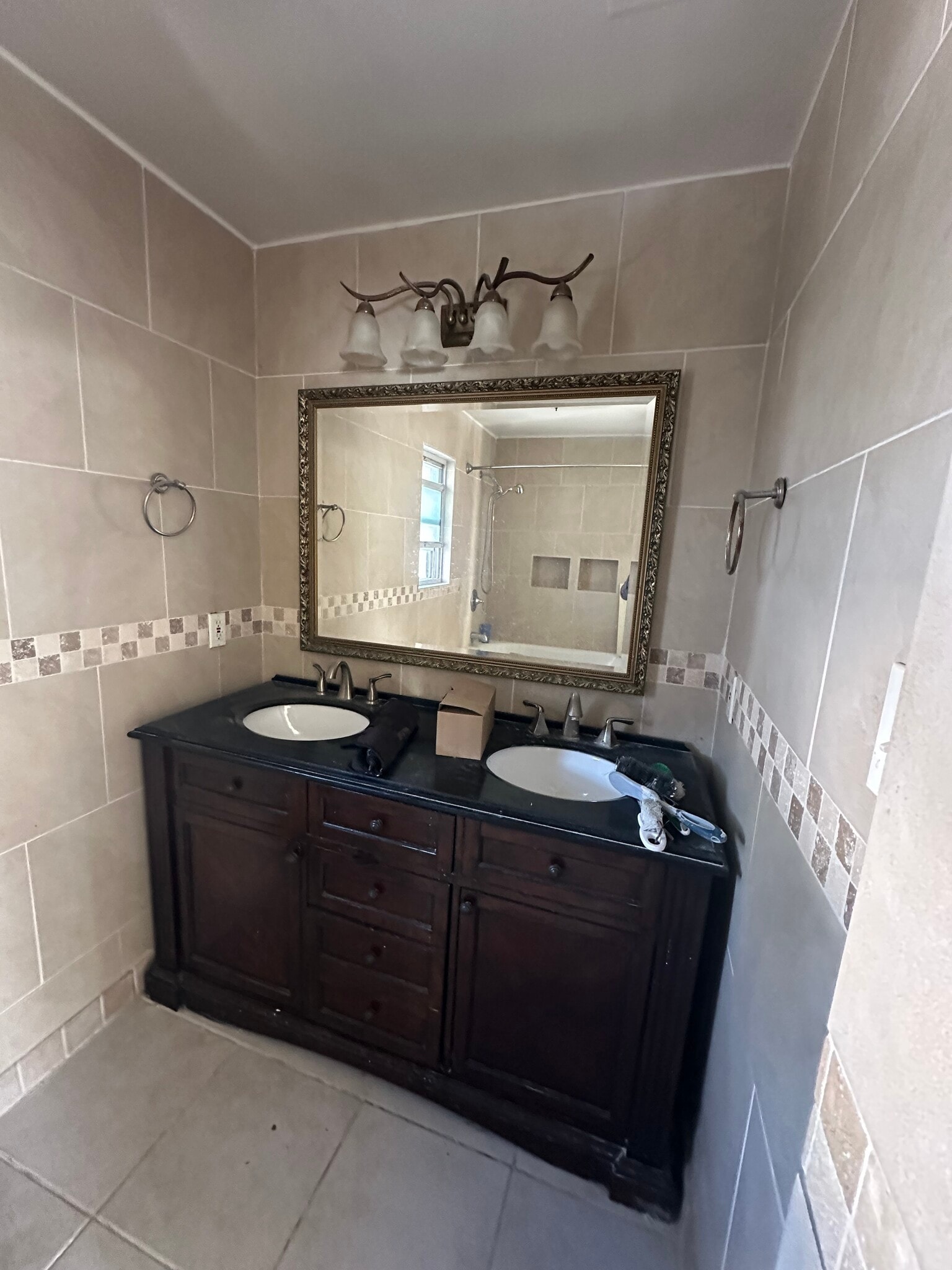 Building Photo - 2033 N Manning St