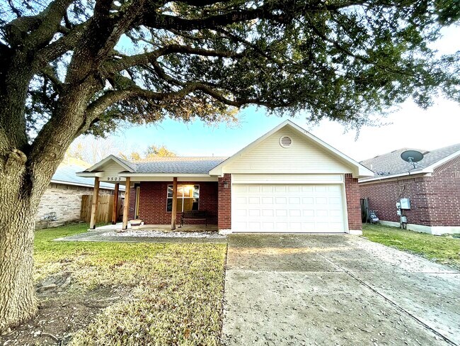 Building Photo - 9503 Dalewood Dr