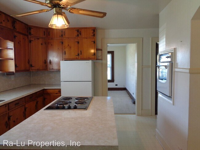 Building Photo - 3 br, 1 bath House - 2881 Hwy 66 South