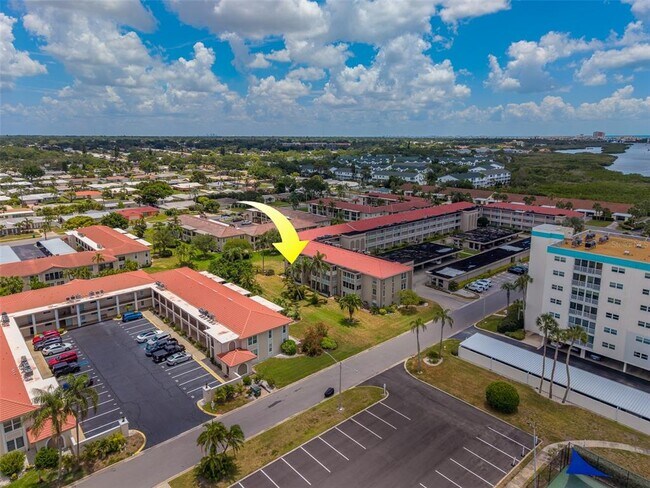 Building Photo - 10215 Regal Dr