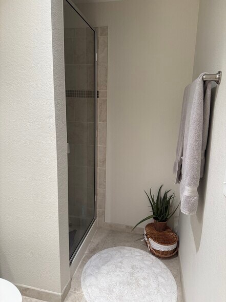 Building Photo - 2200 S University Blvd