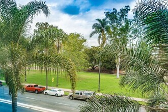 Building Photo - Beautiful 2/2 condo across from Balboa Park!