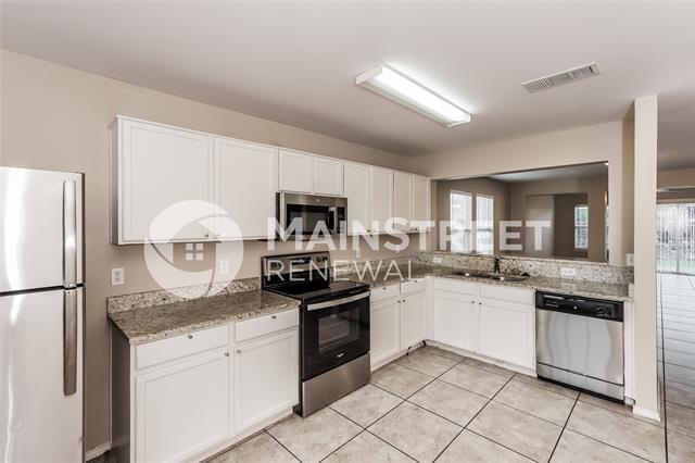 Building Photo - 2923 St Bernard Dr