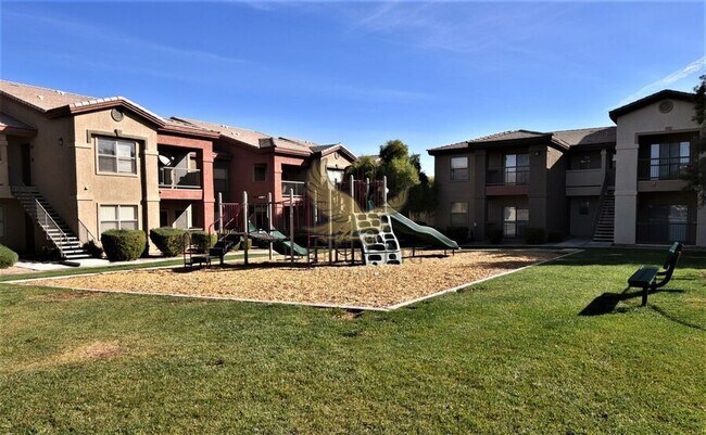 Building Photo - 8000 W Badura Ave