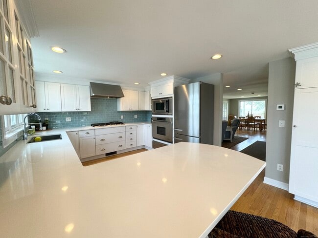 Building Photo - 179 Prospect Ave