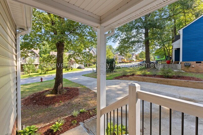 Building Photo - 1202 Belhaven Rd
