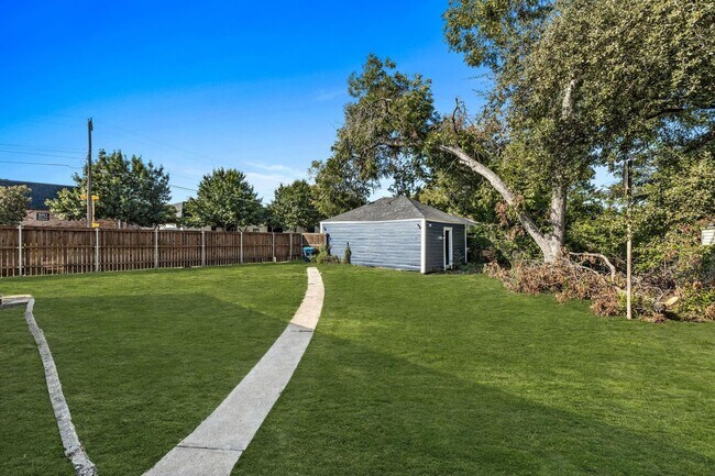 Building Photo - 3624 Winston Rd