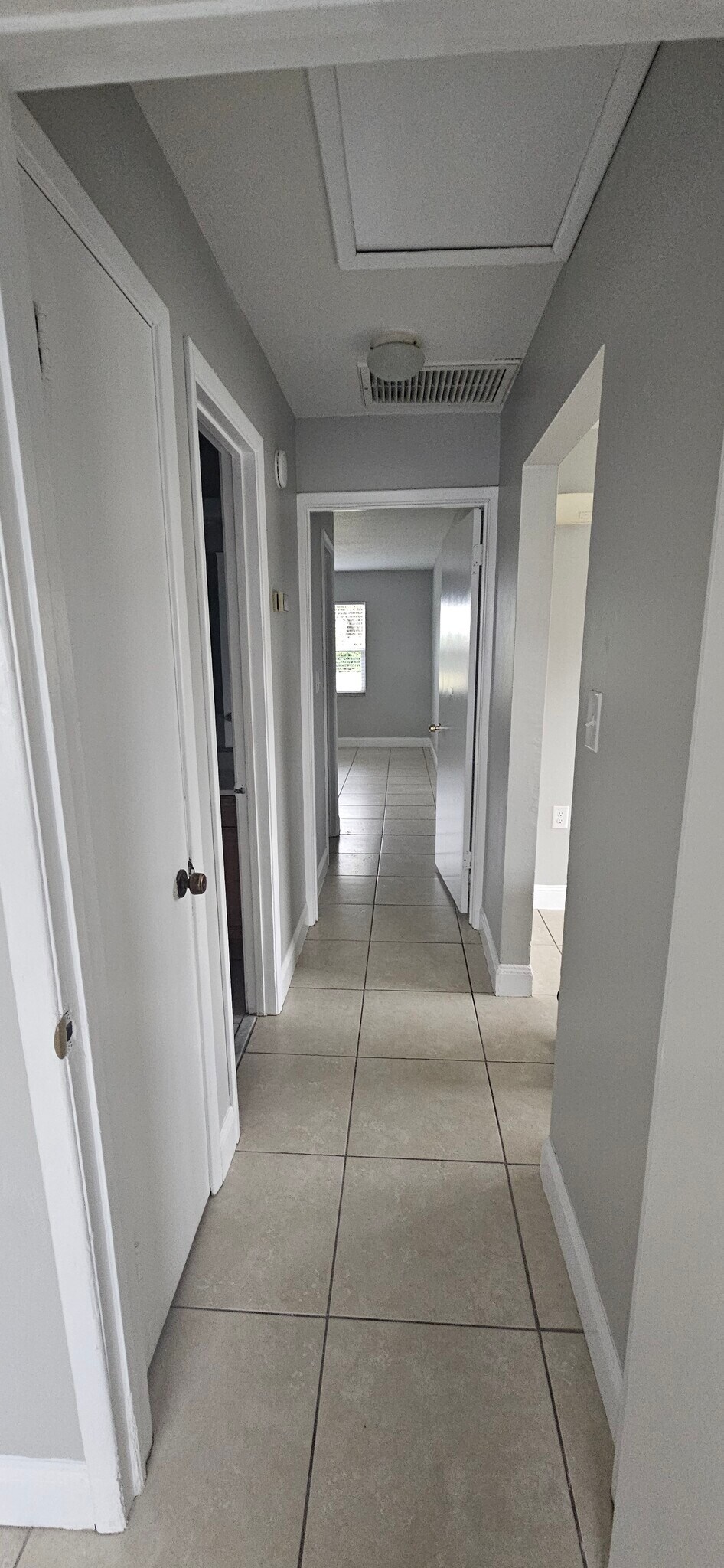 Hallway - 815 Trina Ln