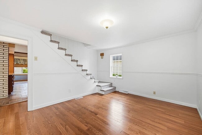 Building Photo - 11 Berry St