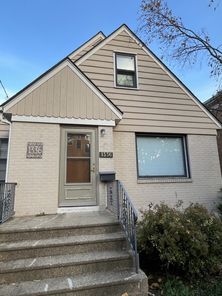 Building Photo - 1336 Spaight St