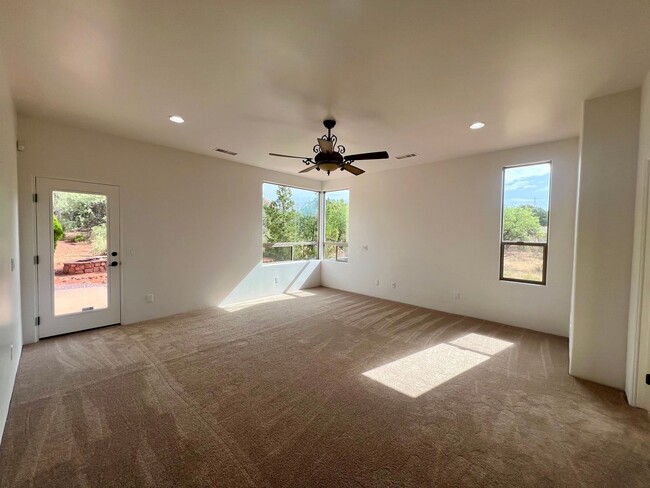 Building Photo - Unfurnished, 1-Year Long-Term Rental