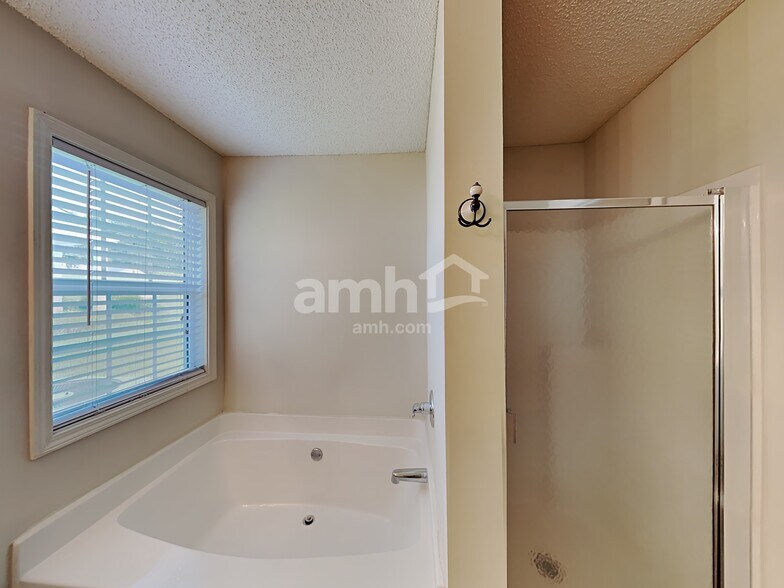Building Photo - 1759 Maxey Ln