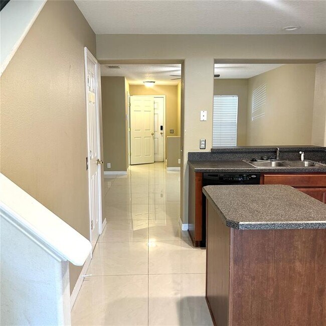 Building Photo - 2568 Hidden Cove Ln