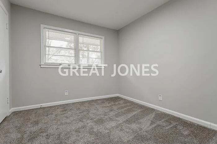 Building Photo - 1627 Celia Dr