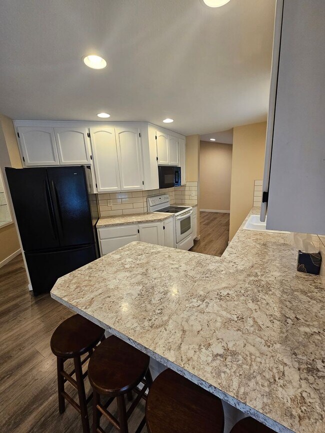 Building Photo - A Private Sanctuary with Perfect Proximity