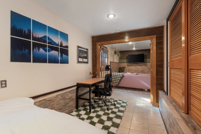 Building Photo - 3950 NE Garfield Ave.