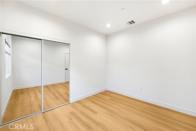 Building Photo - 4042 Somers Ave