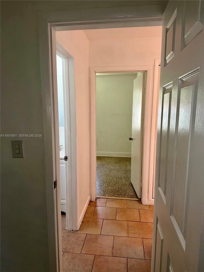 Building Photo - 9810 SW 165th Terrace