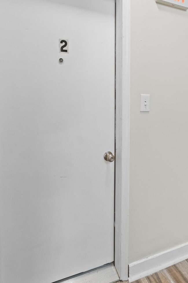 Building Photo - 2539 St Paul St