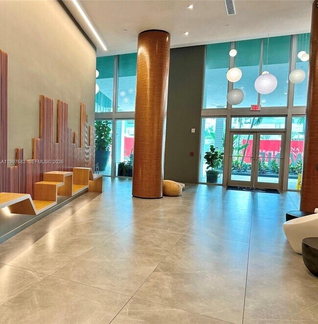 Building Photo - 350 S Miami Ave