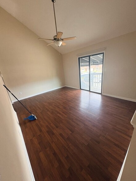 Building Photo - 801 Burcale Rd