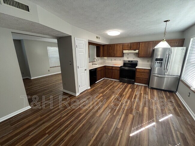 Building Photo - 860 Sable Ridge Dr