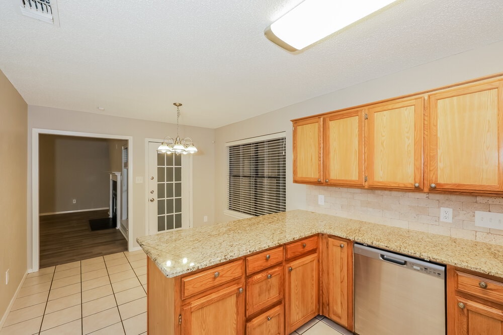 Building Photo - 508 Pleasant Valley Dr