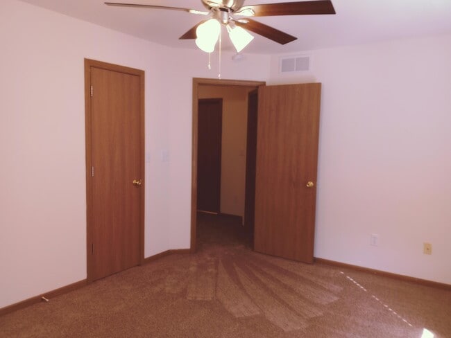 Building Photo - 5708 Canaveral Dr