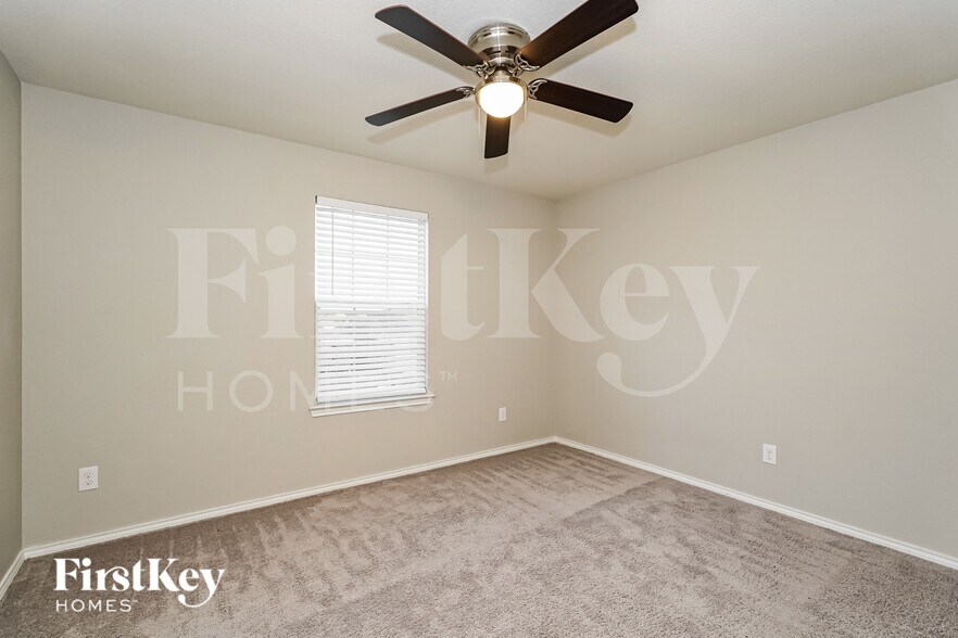 Building Photo - 6233 Misty Breeze Dr