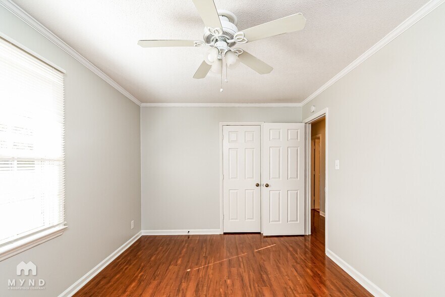 Building Photo - 1310 Worland Dr