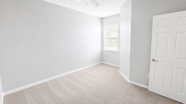 Building Photo - 7915 Moonstone Dr