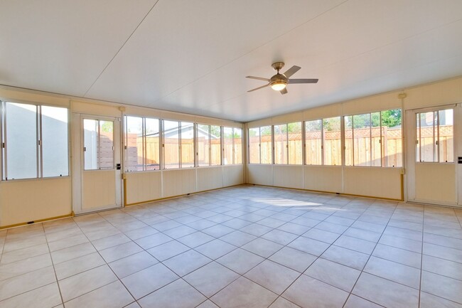 Building Photo - Stylish San Jose Home and Private Yard