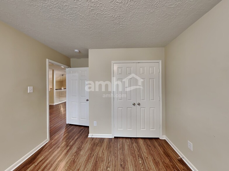 Building Photo - 2330 Colonial Springs Ln