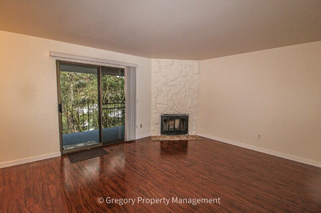 Building Photo - 12029 100th Ave NE