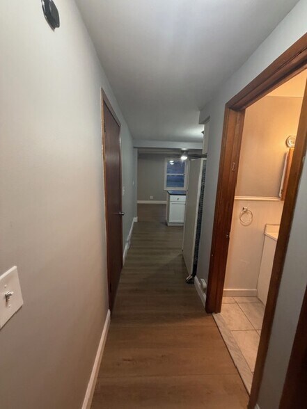 Building Photo - 242 Delaware St