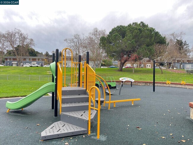 Building Photo - 25 Baldwin St