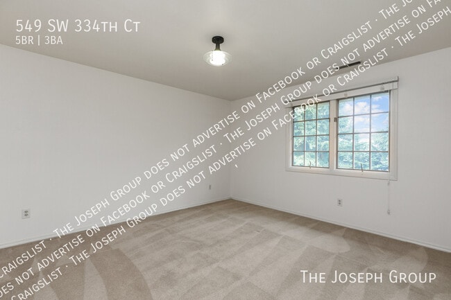 Building Photo - 549 SW 334th Ct